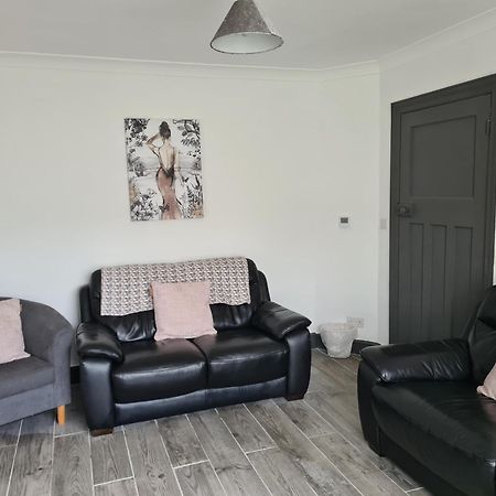 Blodfa Villa Holyhead Eksteriør billede